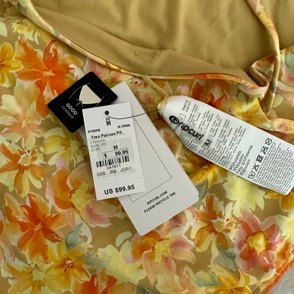 RIPCURL Medium one piece swim suit NWT - Picture 10 of 13